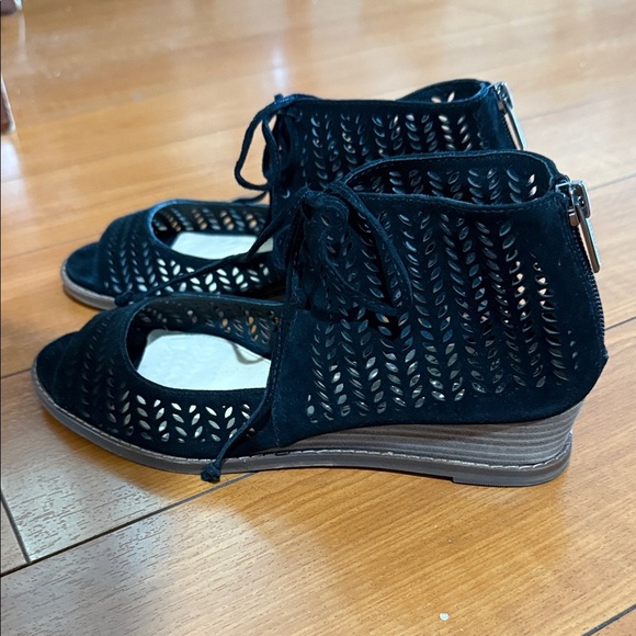 Black Lace-Up Women's Sandals - Picture 2 of 5